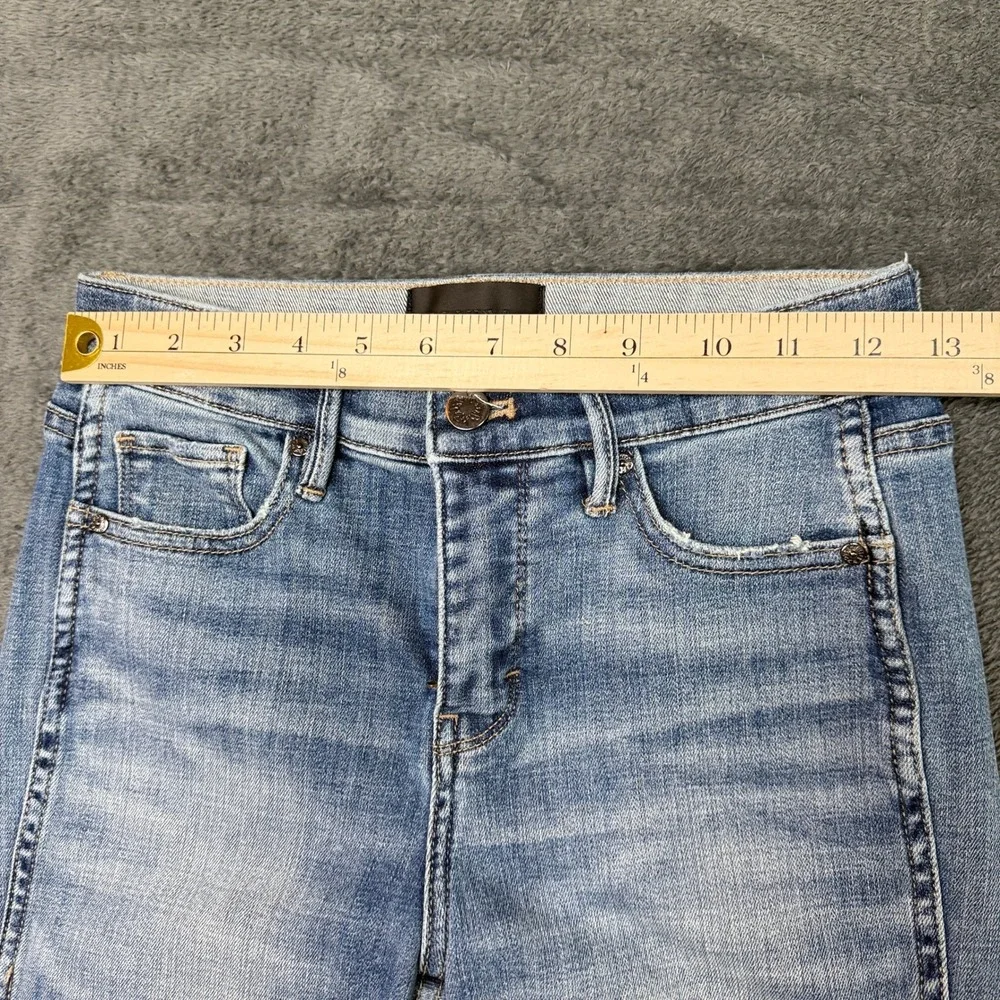White House Black Market Petite High Rise Size 0P Straight Leg Ripped WomenJeans